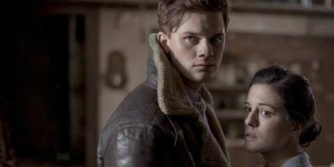 the-woman-in-black-angel-of-death-jeremy-irvine