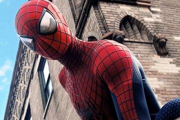 the-amazing-spider-man-2-spider-man-on-building
